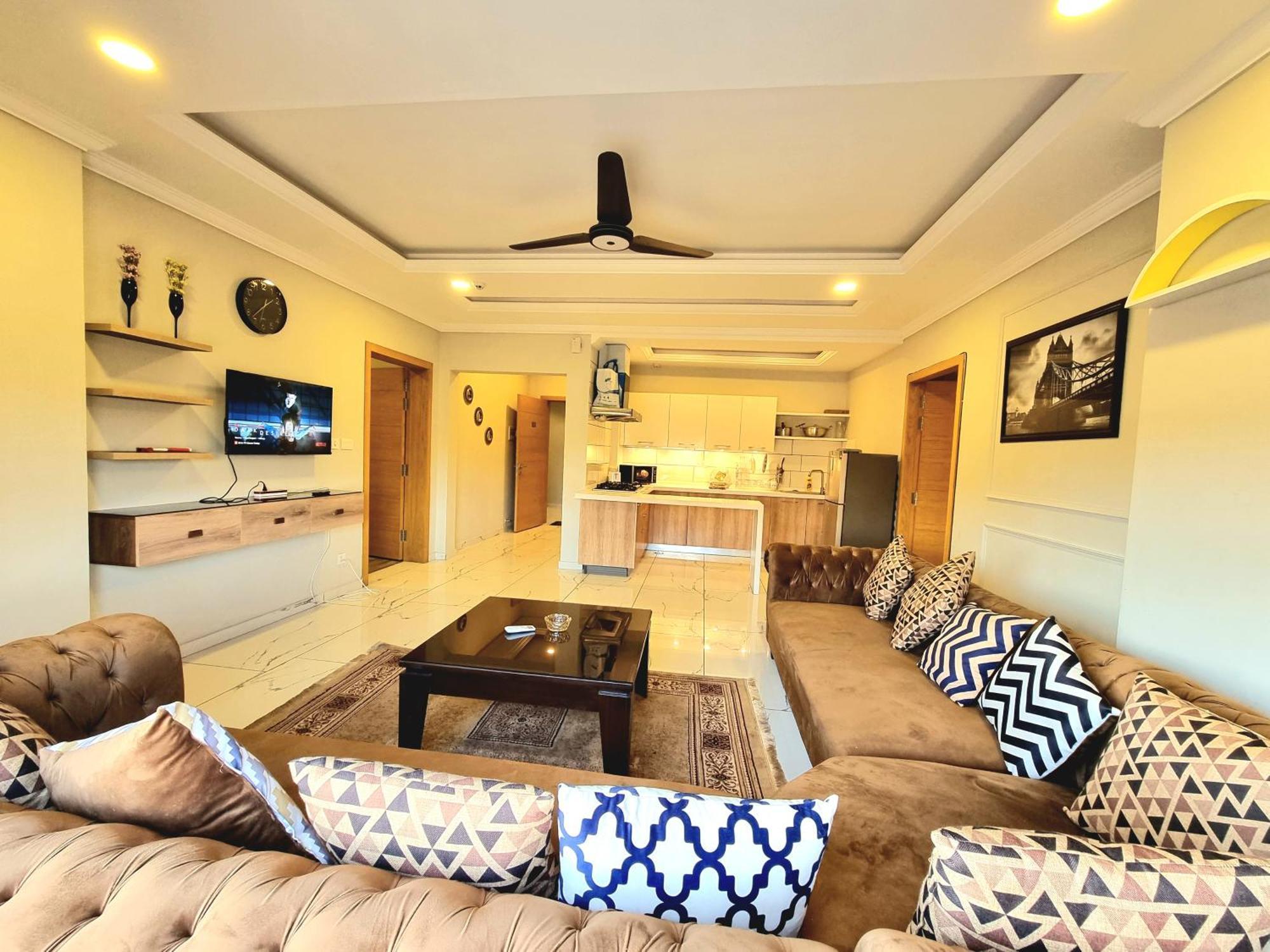The Millenial Apartments & Suites Bahria Town Rawalpindi Quarto foto