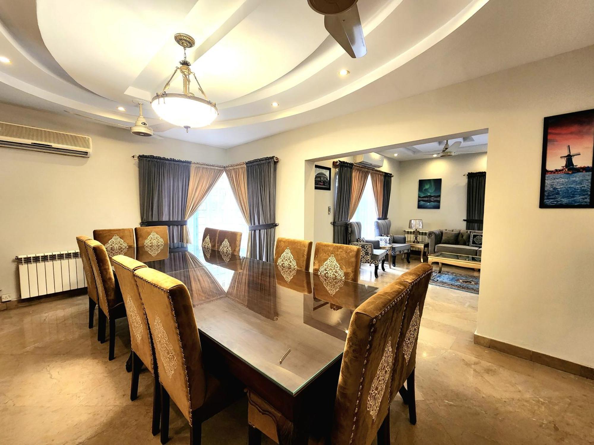 The Millenial Apartments & Suites Bahria Town Rawalpindi Quarto foto